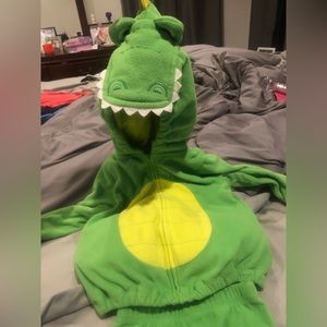 Cute Dinasour costume, size 24months